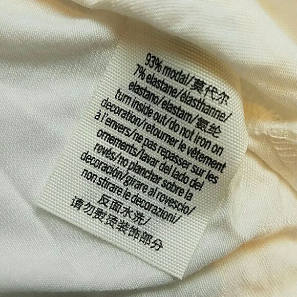 Graphic Tee - Pink Victoria's Secret shirt top NWT - Picture 4 of 7